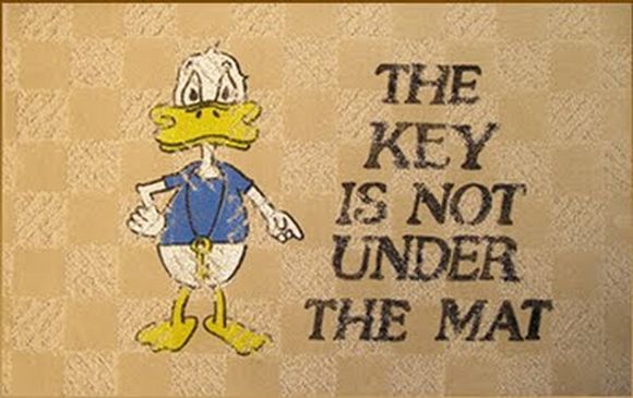 Duffy duck : the key is not under the doormat
