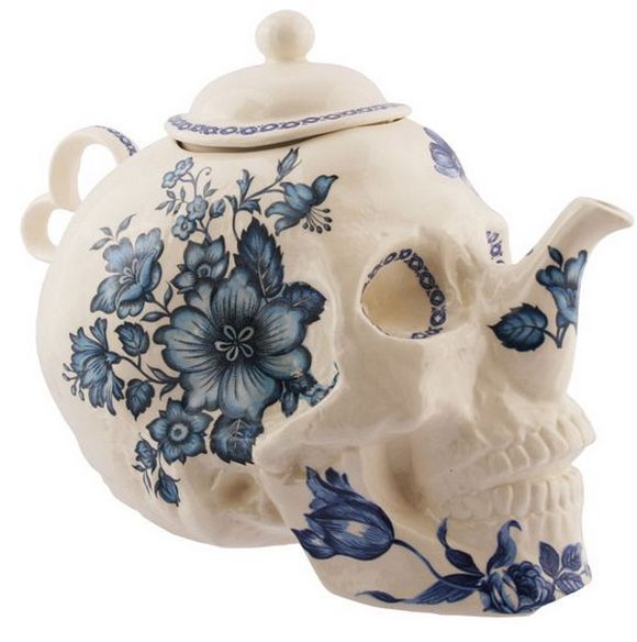 skull teapot